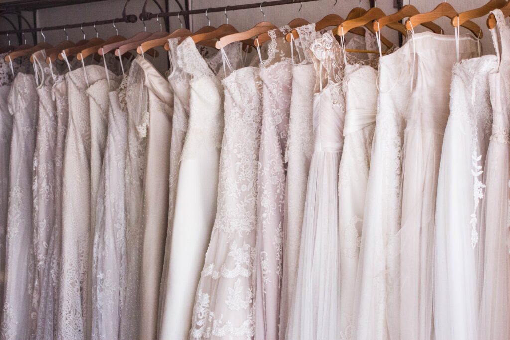 Wash wedding dress in washing outlet machine